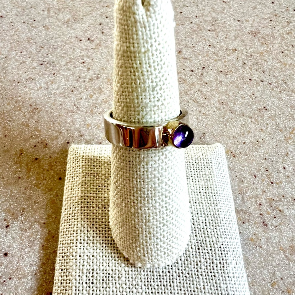 Amethyst set in 14 KT Gold on Sterling Silver Band